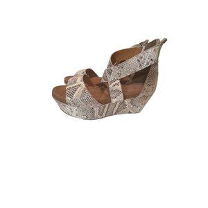 DibaTru Snakeskin Print Wedge Sandals With Zipper Back Closure & Cross Straps Fo